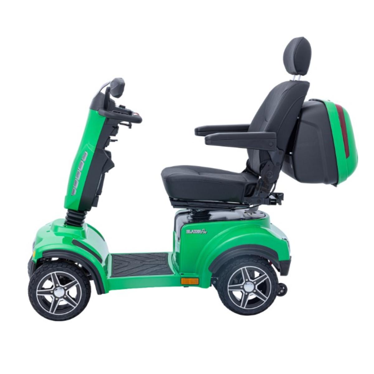 Blazer Pro Mobility Scooter – Heated Seat, Heated Handlebars & 45km Long Range